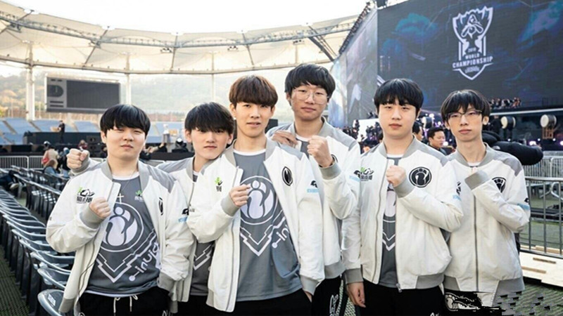 RNG实现反超登顶，这次Upcomer的排名合理了吗？