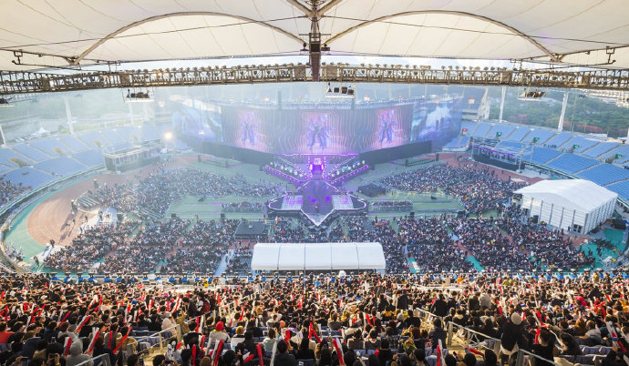 Creme在被KC零封后每日陪女友双排金铲铲 打HLE前夜玩到凌晨4点！