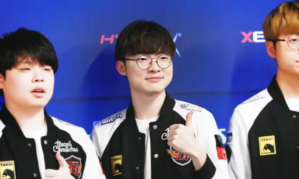 GALA ：今天队友都打的很好 不管劣势还是优势就一直想着怎么去赢