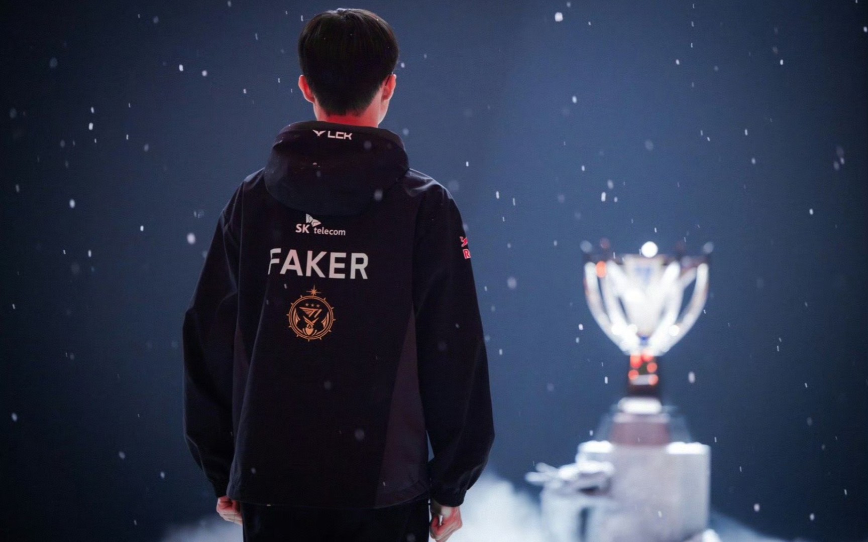 里程碑：iG辅助Wink达成LPL2000助攻成就