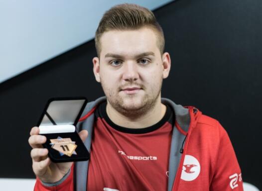 CSGO DH春季大师赛，Faze和Spirit各添一胜