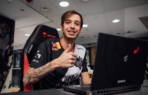 手心手背都是肉！Zoom将做客JDG vs TES官方流解说席