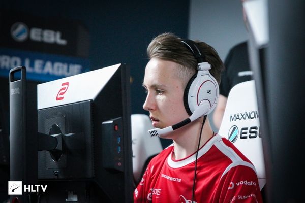 ucal ：作为选手，哪怕只剩一点机会也要努力争取